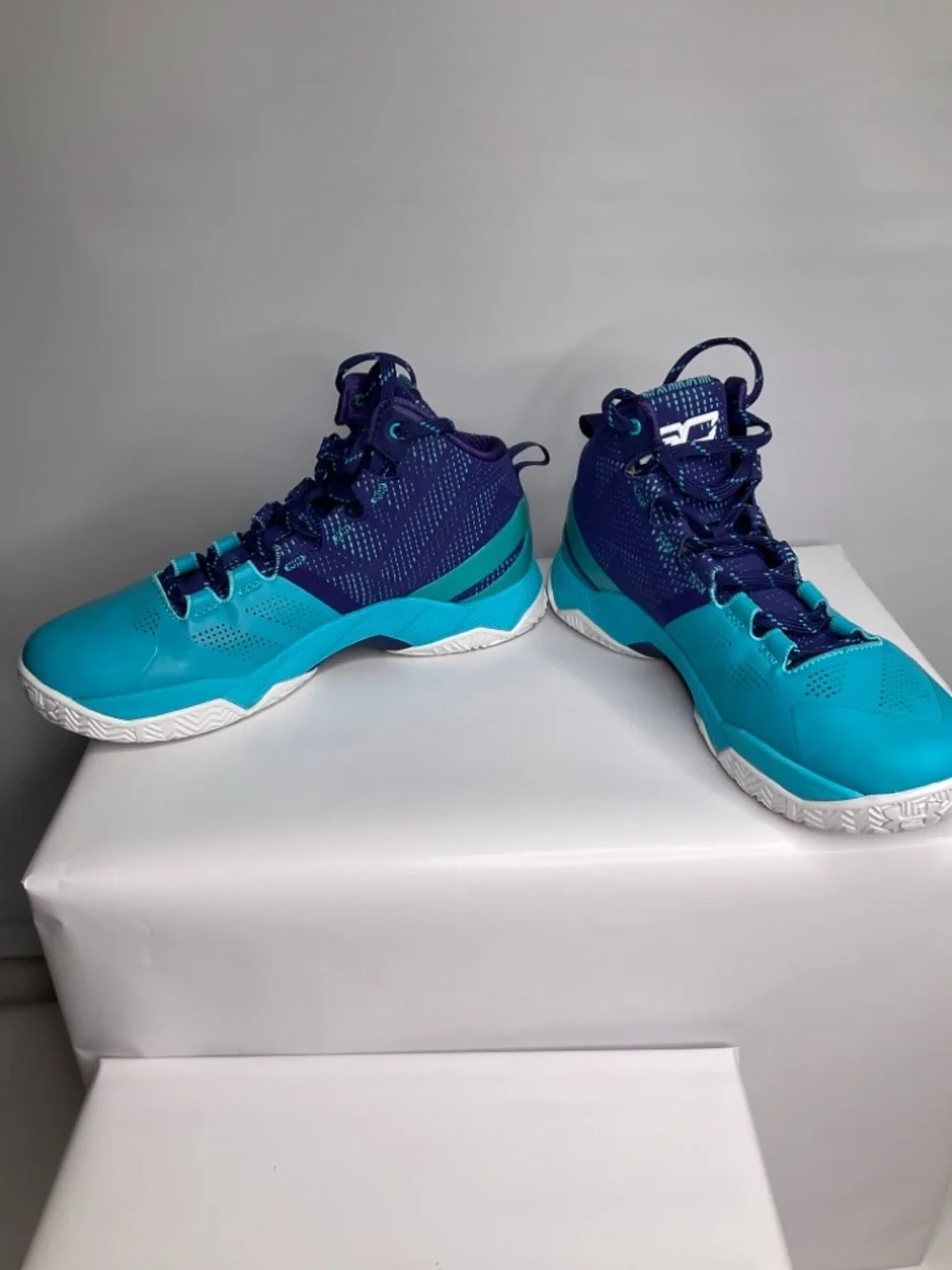 Under Armor Curry 2 Father to Son Pacific Purple White and blue US 7Youth.